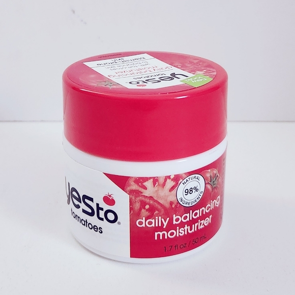 🔮3/$15 Yes To Tomatoes Daily Balancing Moisturizer - Picture 1 of 12